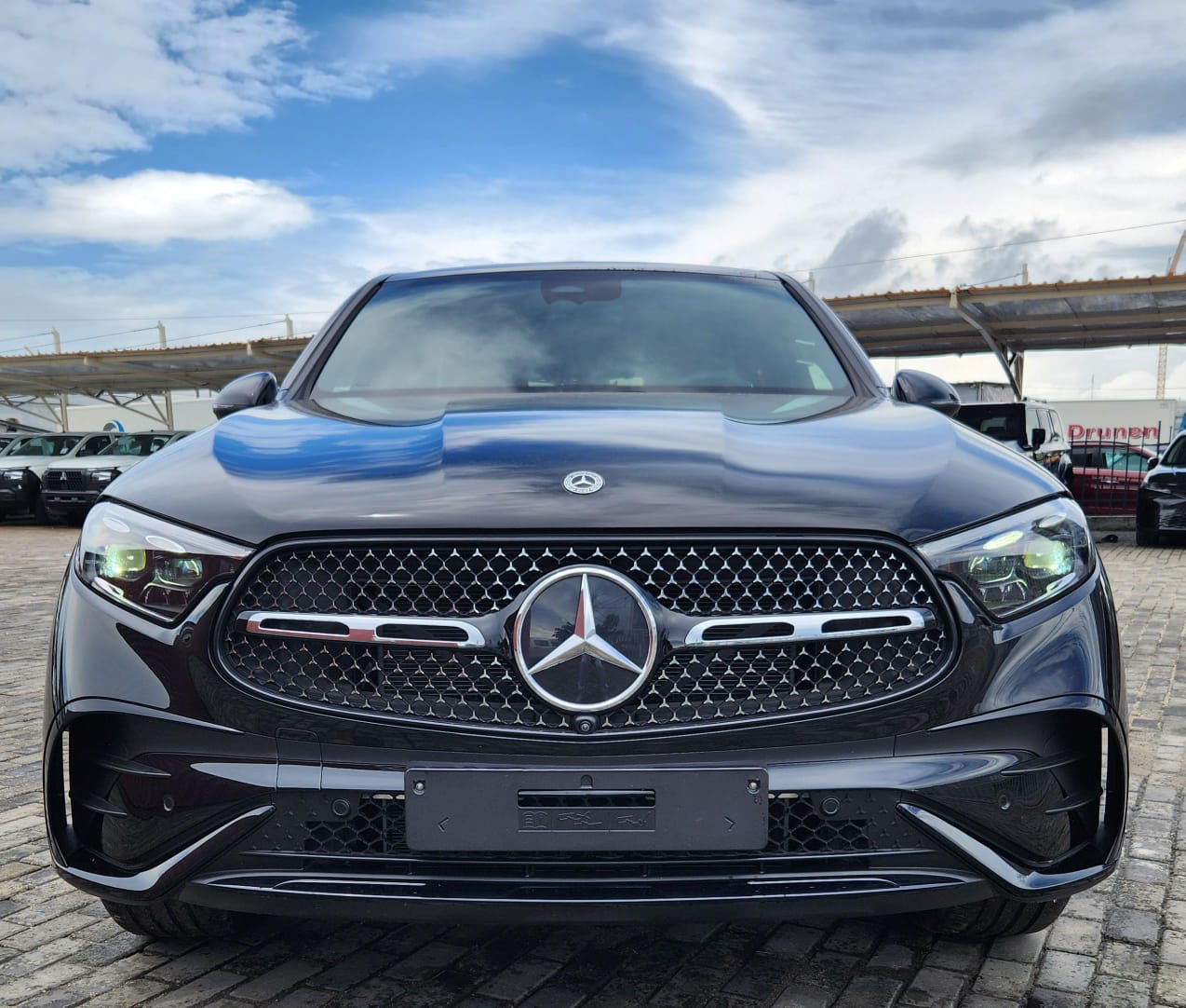 MERCEDES BENZ  Model : GLC 200 4MATIC 