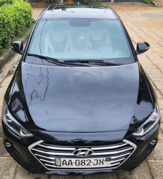 HYUNDAI ELANTRA